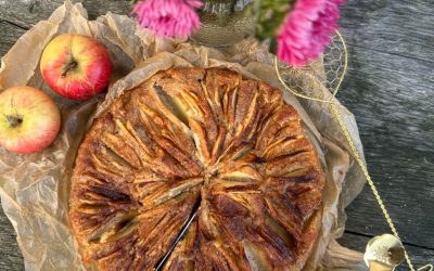 עוגת תפוחים – ללא גלוטן, טבעונית, בהמתקה טבעית – מזינה טעימה ואיכותית