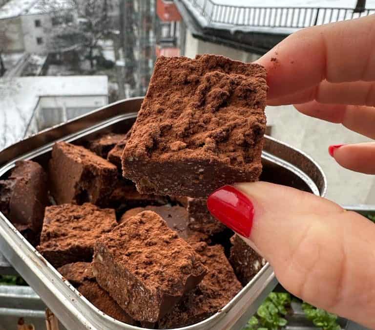 טראפלס שוקולד מריר איכותיים ומשובחים – ללא גלוטן, ללא סוכר, טבעוניים ודלי פחמימה